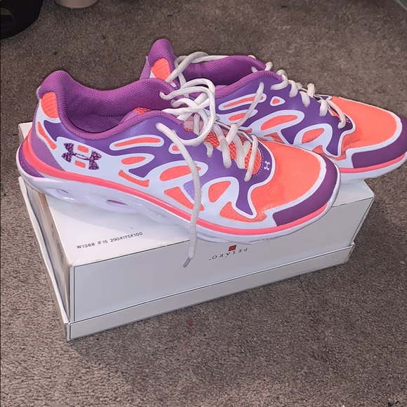 Under Armour Other - Neon Under Armour sneaker